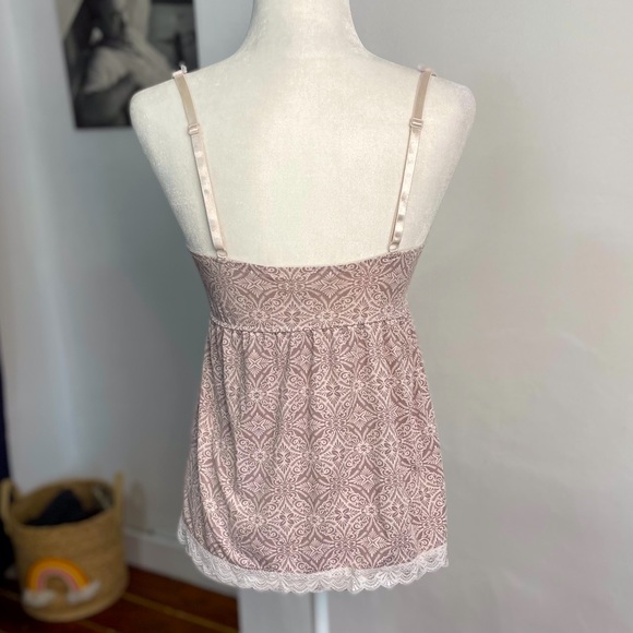 Y2K Lace Trim Cami Top - Picture 3 of 10